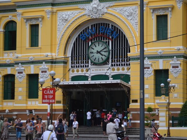 Central Post Office, Vietnam