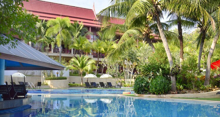 The Hotel with the Pool in Thailand