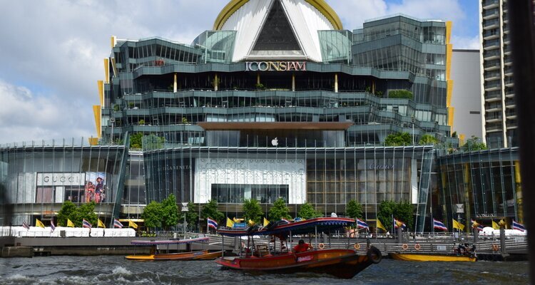 Discover Luxury Shopping at ICONSIAM