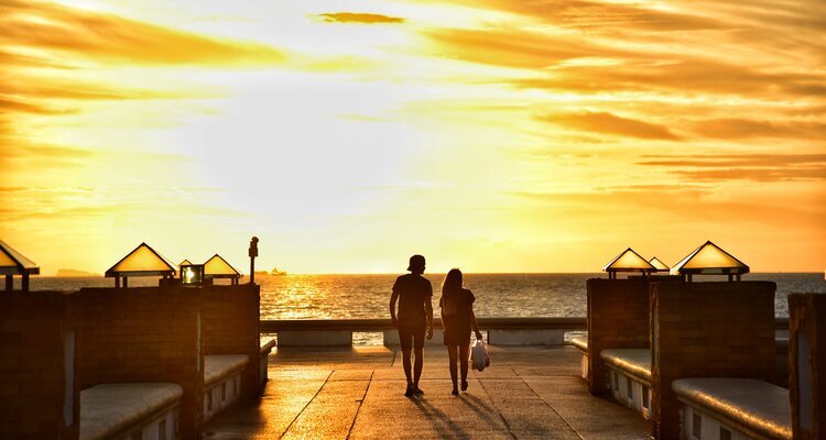 the sunset in koh samui