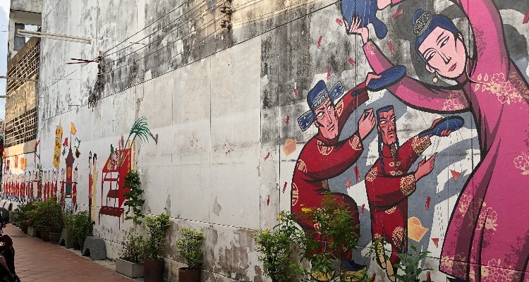 Explore Phuket Old Town