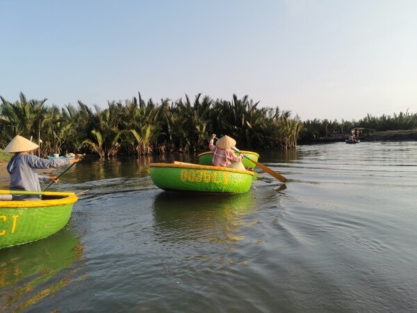 Experience a traditional basket boat ride