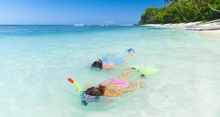 Crystal-clear and calm sea in Koh Samui in August, great for snorkeling and divin
