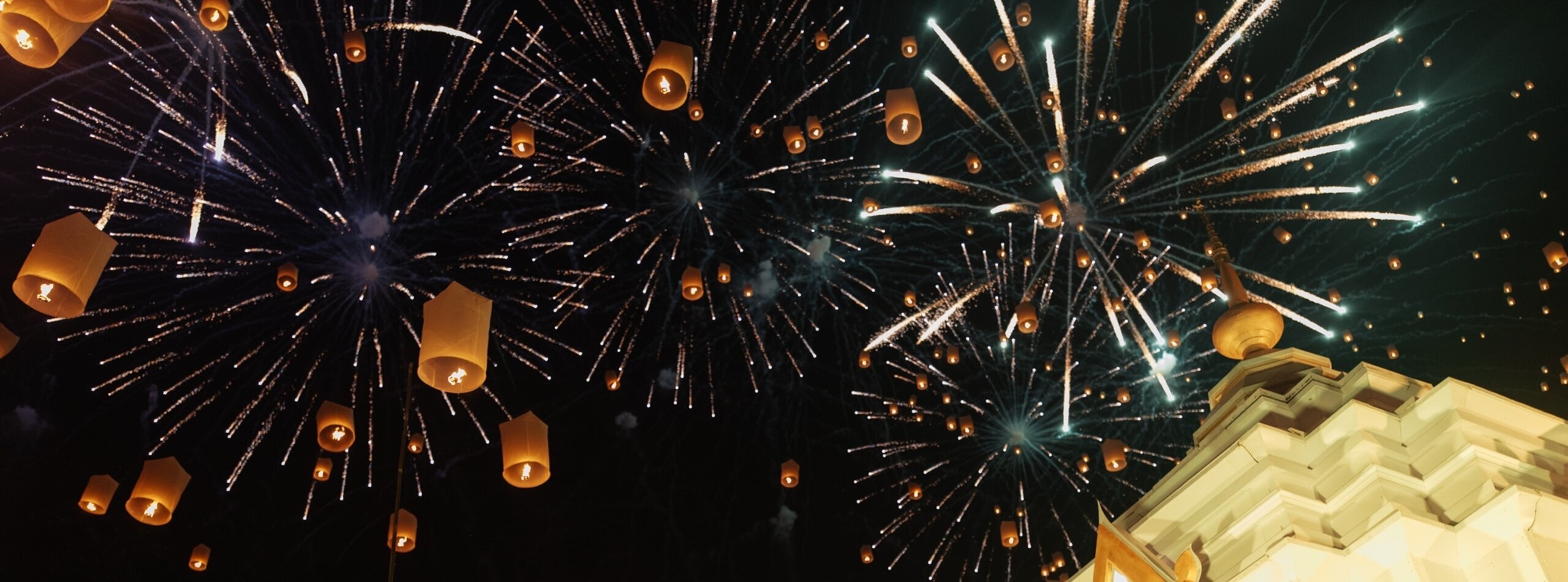 Chiang Mai Yi Peng Lantern Festival