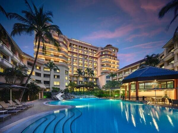 Paradox Singapore Merchant Court