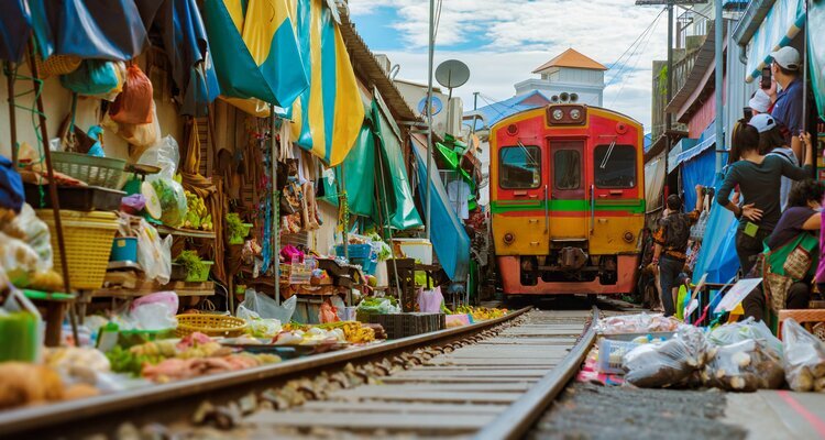 Maeklong Railway Market