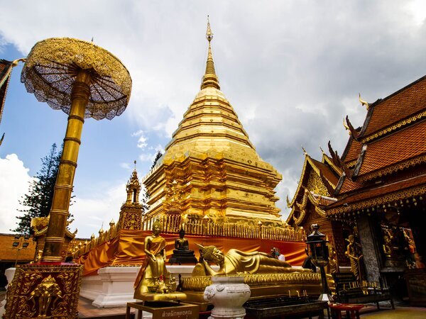 Pilgrimage to Wat Phra That Doi Suthep