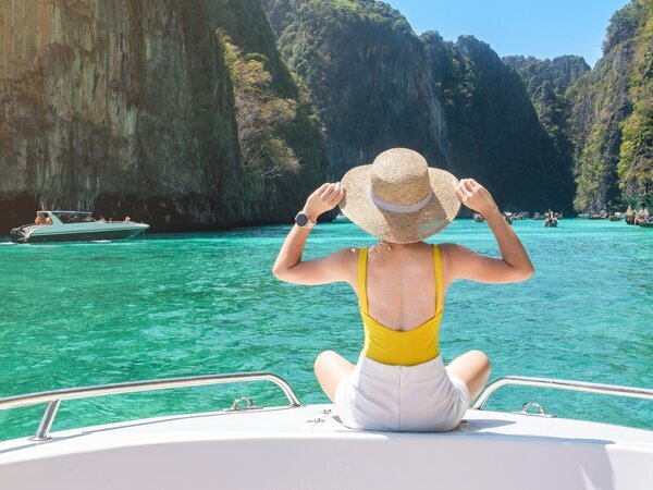 Discover tropical paradises on a Phi Phi Islands speedboat tour.