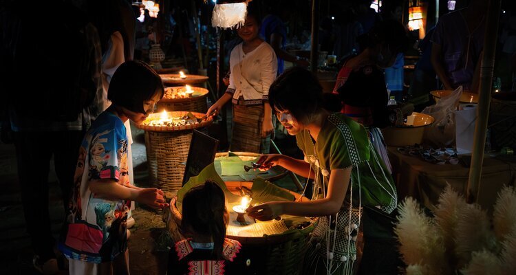 chiang mai loy krathong