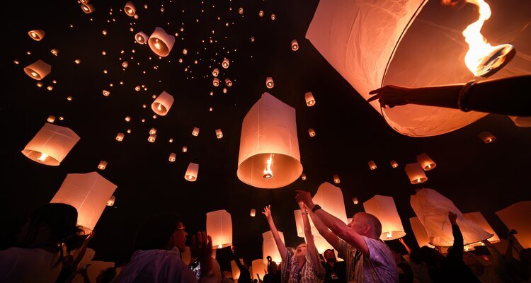 chiang mai loy krathong