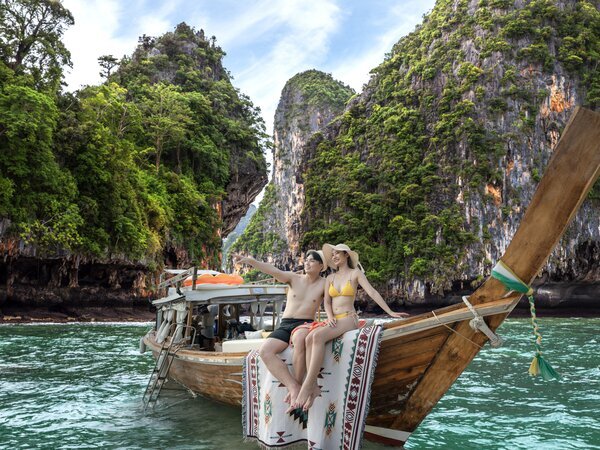 Phi Phi Island Tour on a Private Long-Tail Boat