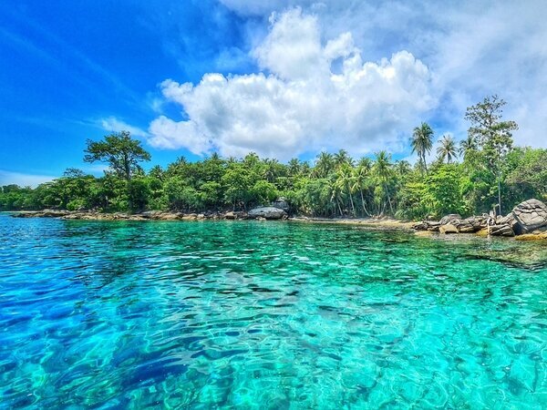 Racha Yai Island