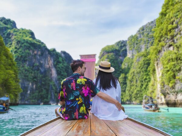 A Day Private Koh Phi Phi Tour on Luxury Long-Tail Boat