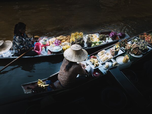 Damnoen Saduak Floating Market