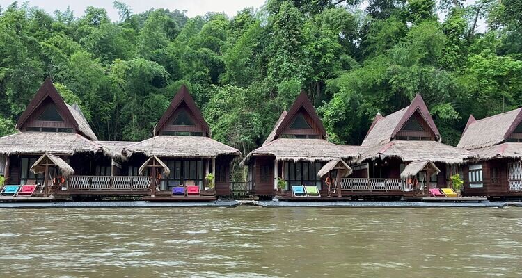 floating house