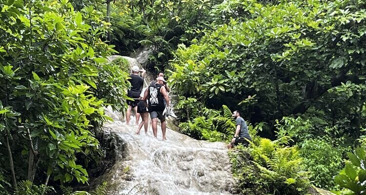 Sticky Waterfallin Chiang Mai