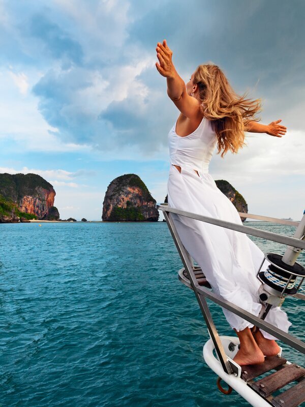 Hop between Thailand's sun-kissed tropical islands