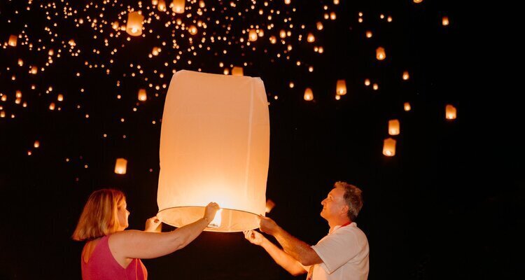 chiang mai yi peng festival