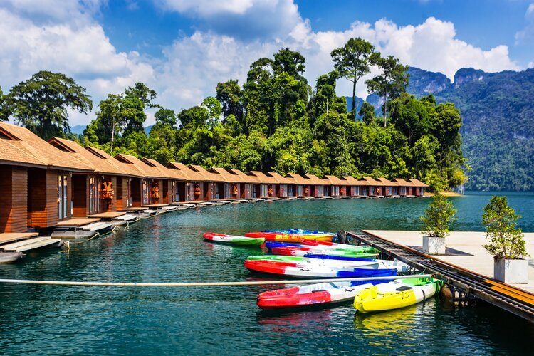 khao-sok-floating-house