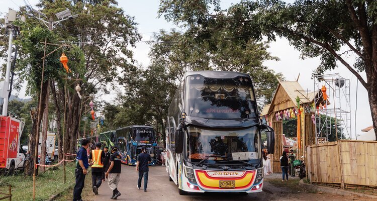 bus in thailand