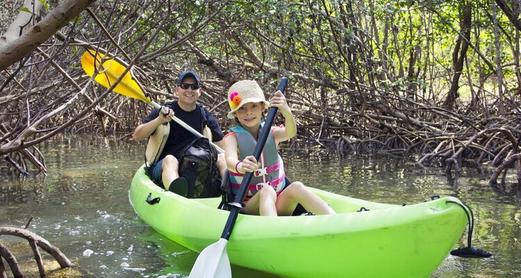 Mangoves Kayaking, Krabi