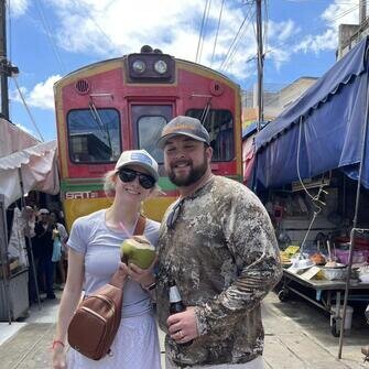 bangkok railway market
